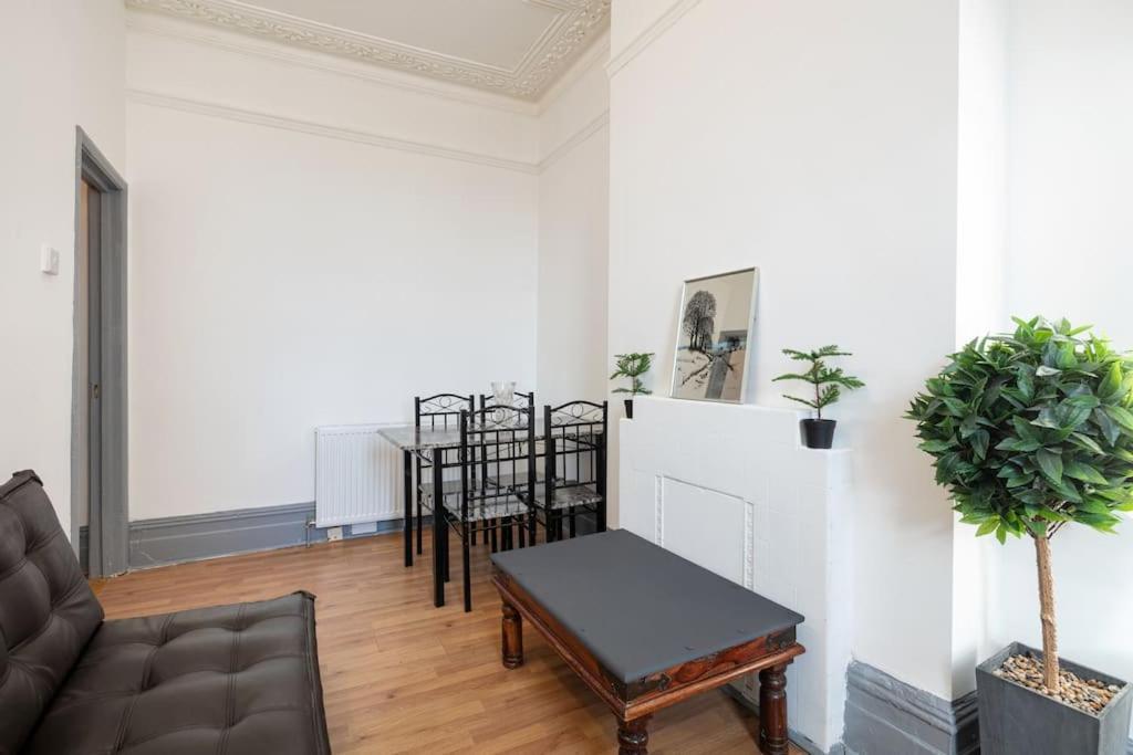 2A - Bright & Airy 2 Bed Flat - 20 Mins To Central London Eksteriør bilde